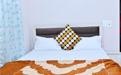 Maa Ganga Homes| Room No 303(No unmarried couples)