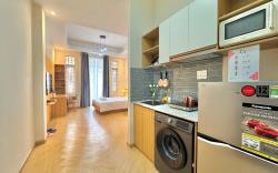TA RESIDENCE