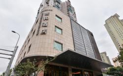 Hundred Centuries Hotel