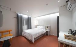 Number 25 Hotel Namgumi Branch