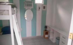 1 Bed  with adjoining bath