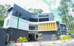 LA FLORA GEMSTONE RESORTS