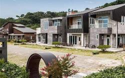 Suncheon Bay Pension