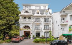 TTR Moonstone Apart Hotel