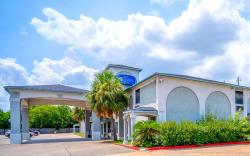 Capital O Fairway Inn - Baytown La Porte TX