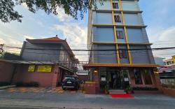 Hotel Dakozi Living