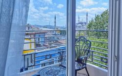 Four-G Hotel Premium