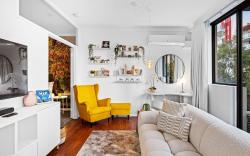 Bespoke East Perth - Sleeps 2 - Superior WiFi