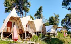 Dieng glamping syari'ah