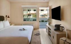 City Center Hotel Long Beach, Sonder