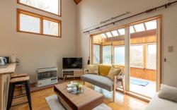 Lake Toya Terrace House