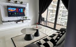 Danga Bay Seaview Escape 3BR 8pax Balcony