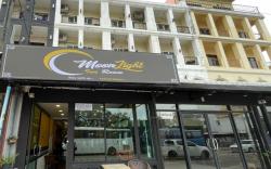 MOONLIGHT INN ROOM 