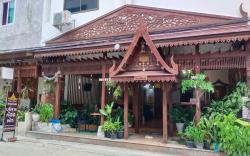SALATHAI HOTEL