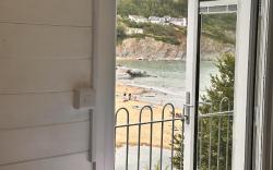 Cwtch Glanmordy by Aberporth Beach Holidays
