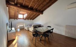 Loft mansardato sullo skyline di Bergamo
