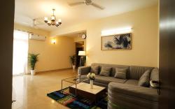 Skydeck Apartment 1BR unit Near Taj by Homeyhuts-1
