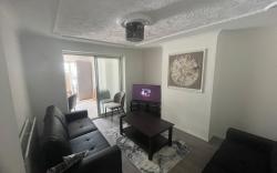 Honeysuckle House 5BR Crawley