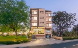 Perfectstayz Premium Shanti Heritage