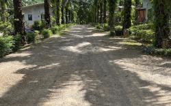 พาวพัฒน์รีสอร์ท ที่พักใกล้เมืองกระบี่ มีที่จอดรถ