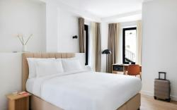 Yvette Hotel Porte de Versailles, Sonder