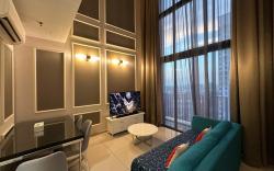 Spacious Comfy Duplex. Smart TV+Netflix @ i-City