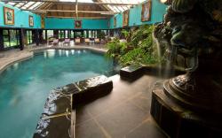 Misty Hills Country Hotel