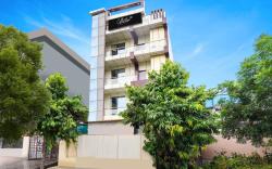 Hotel O Divy Noida Sector 50 Metro Station