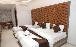 Hotel Classic  Banquets & Rooms