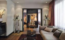 Roomers Frankfurt Central, Autograph Collection