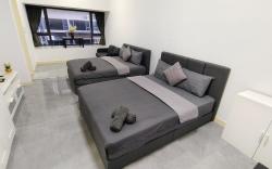 Imperio A1705 with Bathtub 4pax free Wifi Parking