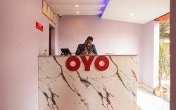 OYO 817 Hotel Garden Flower