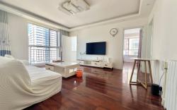 【木居】双床房家庭房/距离五四广场3站/近地铁三号线/CBD万达对面//万象城/ 乳胶床垫