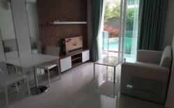 Amazon Residence Pool Villa Room by E&J