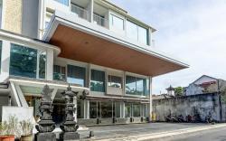 Dancenter Premium legian Hotel