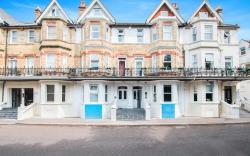 OYO The Lodge Bournemouth