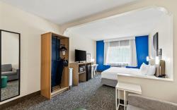 Spark by Hilton Round Rock