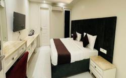 FabHotel Lands Inn