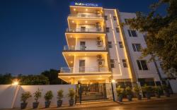 FabHotel Black Pepper - Near Batra Heart & Multispecialty Hospital