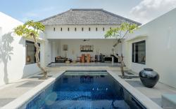 The Seminyak Suites Private Villas 