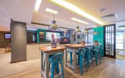 Premier Inn Banbury - M40 J11