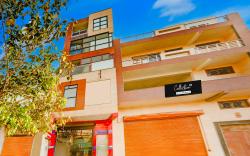 Collection O Johri Enclave Metro Station Second Home