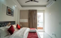 The Lodgers One BHK Apartment Nxt to Phase 1 Metro