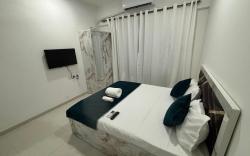 Atithi Home Luxury Kandivali Suite