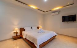 private villa by adi’s villa | 10min to Ubud&Sanur