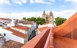 Elegant retreat in Évora