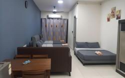 Family Homestay Near KLIA Airport