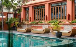 Sunday Chateau En Ville - Pattaya