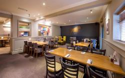 Premier Inn St. Neots - Colmworth Park