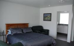 Charlton Motel
